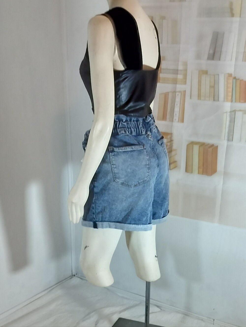 Short one 5 one Black Faux Crop Top - Picture 3 of 5